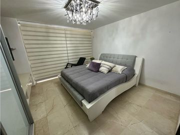 CASA DE CONJUNTO EN SECTOR LA CASTELLANA EN VENTA