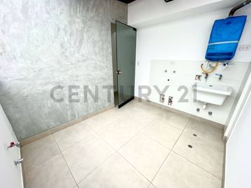 DUPLEX EN VENTA EN MAGDALENA DEL MAR - EDIFICIO RESIDENCIAL