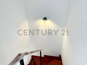 DUPLEX EN VENTA EN MAGDALENA DEL MAR - EDIFICIO RESIDENCIAL