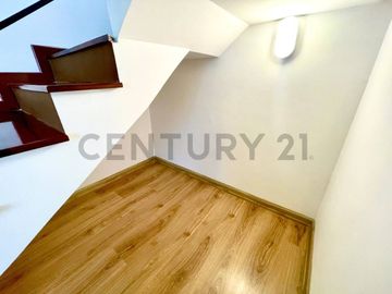 DUPLEX EN VENTA EN MAGDALENA DEL MAR - EDIFICIO RESIDENCIAL