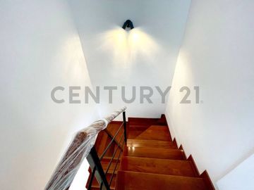 DUPLEX EN VENTA EN MAGDALENA DEL MAR - EDIFICIO RESIDENCIAL