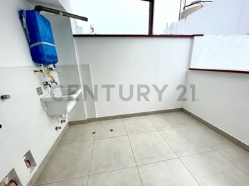 DUPLEX EN VENTA EN MAGDALENA DEL MAR - EDIFICIO RESIDENCIAL