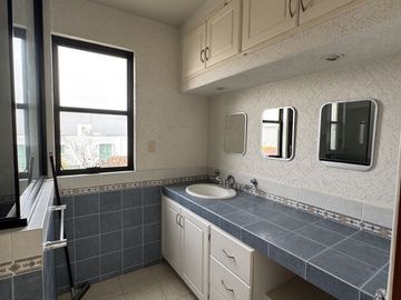 Casa en venta en Colinas del Bosque III, Corregidora, Qro.
