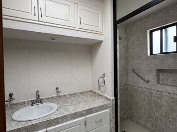 Casa en venta en Colinas del Bosque III, Corregidora, Qro.