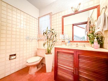 Casa en venta en Bugambilias