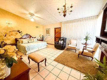 Casa en venta en Bugambilias