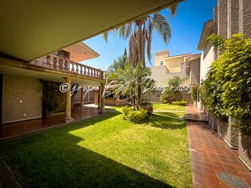 Casa en venta en Bugambilias