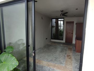 Casa en Venta para estrenar en la García Ginerés, Mérida Yucatán