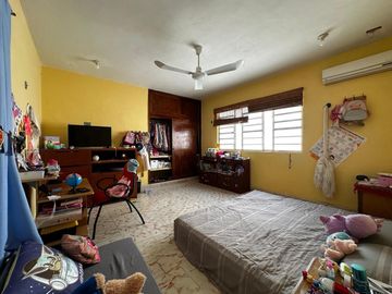Casa en Venta en García Gineres, 4 recámaras, excelente ubicación.