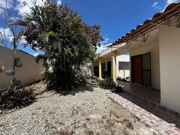 Casa en Venta en García Gineres, 4 recámaras, excelente ubicación.