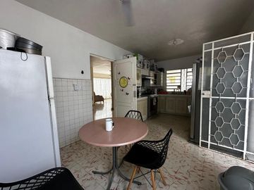 Casa en Venta en García Gineres, 4 recámaras, excelente ubicación.
