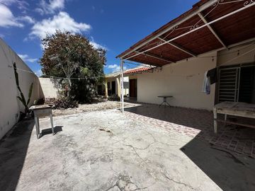 Casa en Venta en García Gineres, 4 recámaras, excelente ubicación.
