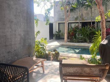 CASA EN VENTA MÉRIDA, INMEJORABLE UBICACION MONTEBELLO