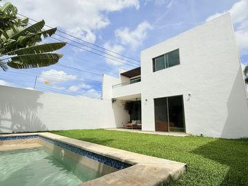 Casa en Venta en esquina en Temozón Norte Mérida Yucatán.