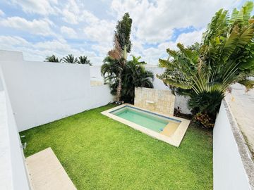 Casa en Venta en esquina en Temozón Norte Mérida Yucatán.
