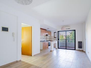 Venta Depto 2 amb Contrafrente con Balcon Villa Pueyrredon
