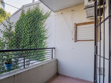 Venta Depto 2 amb Contrafrente con Balcon Villa Pueyrredon