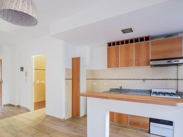 Venta Depto 2 amb Contrafrente con Balcon Villa Pueyrredon