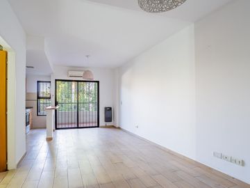 Venta Depto 2 amb Contrafrente con Balcon Villa Pueyrredon