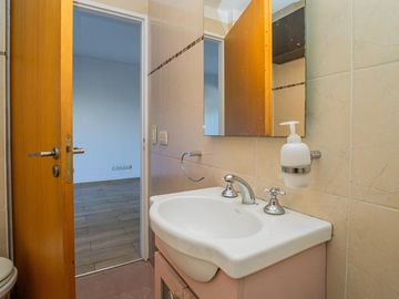 Venta Depto 2 amb Contrafrente con Balcon Villa Pueyrredon