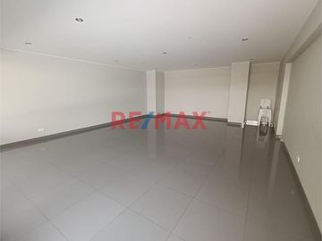 VENTA EXCLUSIVO DPTO DUPLEX 237m2 CON PISCINA Y 2 COCHERAS ALT. CDRA 4 GOLF LOS INCAS SURCO