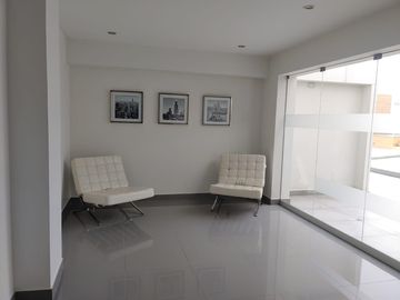 VENTA EXCLUSIVO DPTO DUPLEX 237m2 CON PISCINA Y 2 COCHERAS ALT. CDRA 4 GOLF LOS INCAS SURCO