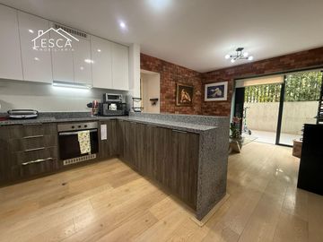Exclusivo Departamento en Venta en Primer Piso Con Terraza un Paso de Larcomar