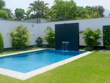 MODERNA CASA URB. LA ESTANCIA LA MOLINA LIMA PERU