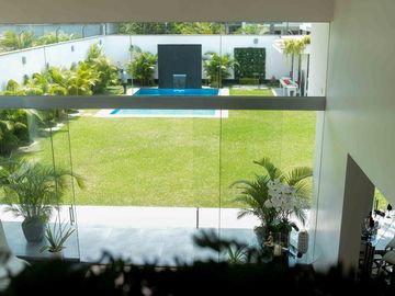 MODERNA CASA URB. LA ESTANCIA LA MOLINA LIMA PERU