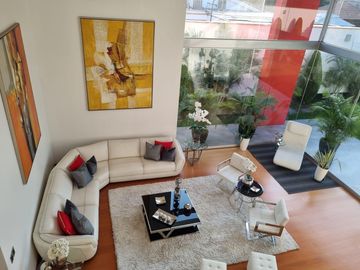 MODERNA CASA URB. LA ESTANCIA LA MOLINA LIMA PERU