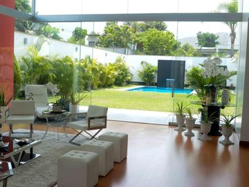MODERNA CASA URB. LA ESTANCIA LA MOLINA LIMA PERU