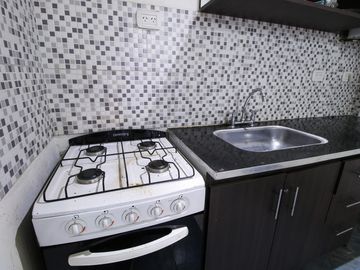 Casa 5 Ambientes APTO CREDITO Con cochera y Galpon Banfield - Venta.