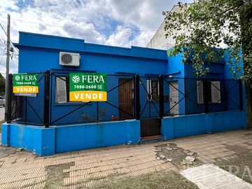 Venta casa 4 ambientes con patio en Llavallol