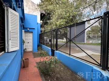 Venta casa 4 ambientes con patio en Llavallol