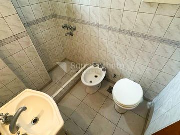 Venta Monoambiente con balcón en Ramos Mejía.