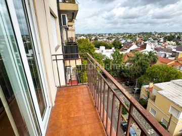 Venta Monoambiente con balcón en Ramos Mejía.