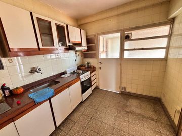 Departamento en  3 ambientes con balcon terraza Trelles 2100