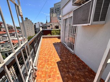Departamento en  3 ambientes con balcon terraza Trelles 2100