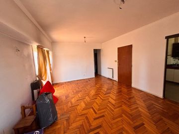 Departamento en  3 ambientes con balcon terraza Trelles 2100