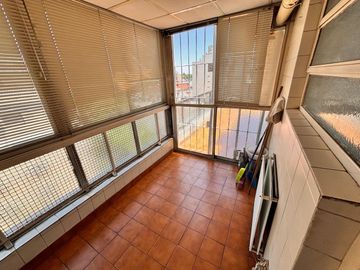 Departamento en  3 ambientes con balcon terraza Trelles 2100