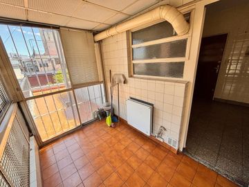 Departamento en  3 ambientes con balcon terraza Trelles 2100
