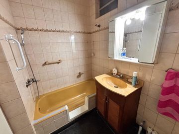 Departamento en  3 ambientes con balcon terraza Trelles 2100