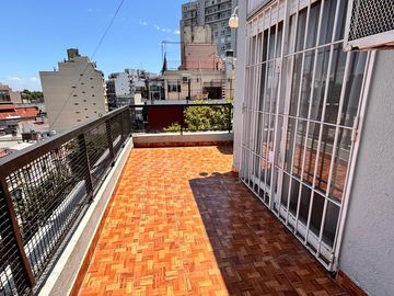 Departamento en  3 ambientes con balcon terraza Trelles 2100