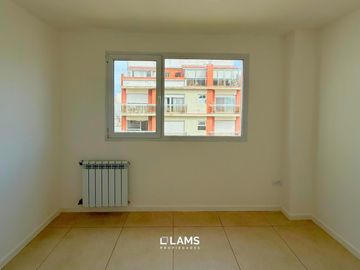 Venta - Departamento 3 ambientes - Zona Centro