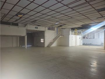 VENTA DE BODEGA DOS NIVELES BARRIO BENJAMIN HERRERA