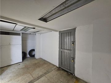 VENTA DE BODEGA DOS NIVELES BARRIO BENJAMIN HERRERA