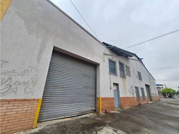 VENTA DE BODEGA DOS NIVELES BARRIO BENJAMIN HERRERA