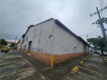 VENTA DE BODEGA DOS NIVELES BARRIO BENJAMIN HERRERA