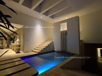 Casa en Colinas de San Javier de Lujo con alberca en Venta