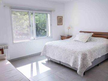 Casa en  Venta en Country El Bosque. 5 dormitorios.Pileta